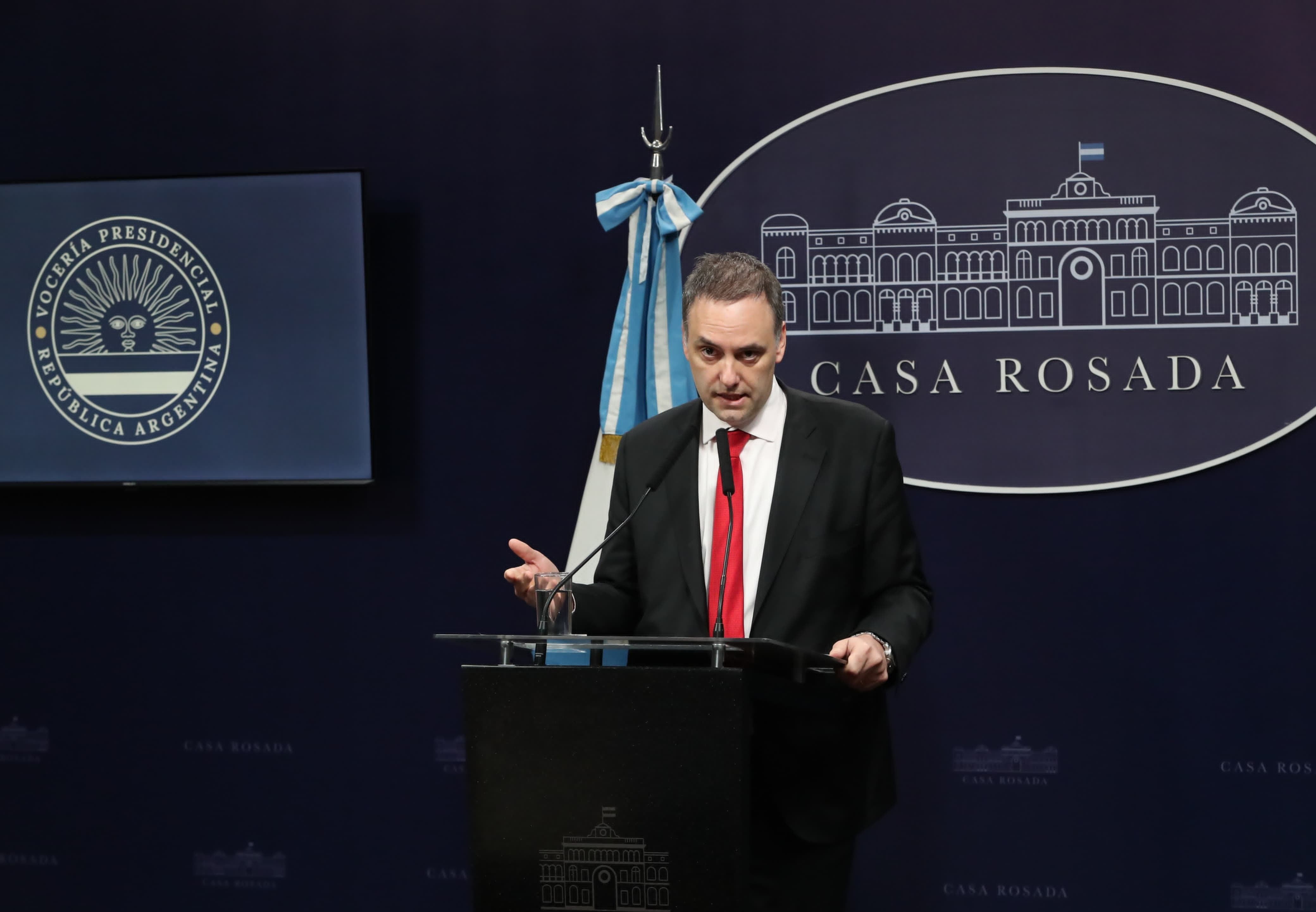 El vocero presidencial Manuel Adorni anunció la modernización del INTA