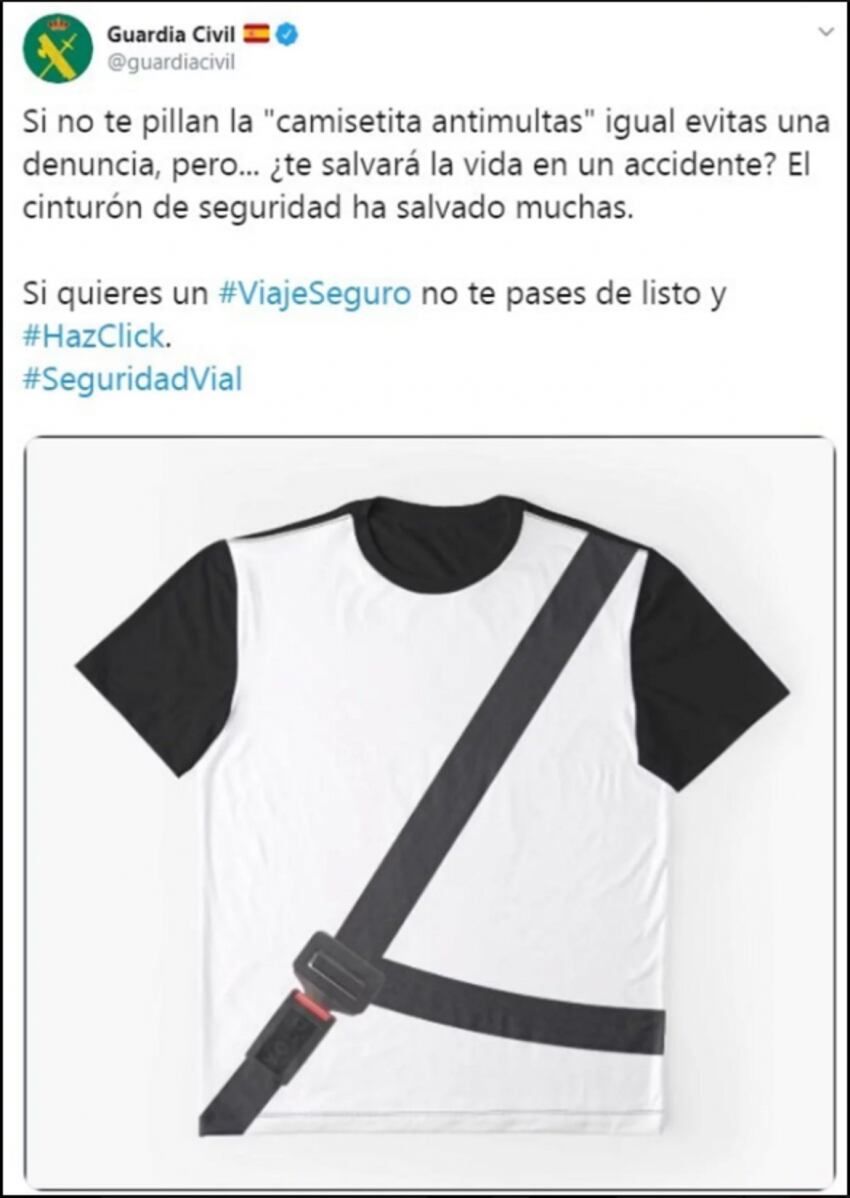 
    La camiseta se puede comprar en distintos portales de internet. - Web
   