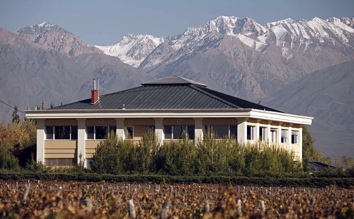 Estancia Mendoza, el hotel operado por Fecovita durante diez años que ahora volverá a sus dueños originales.