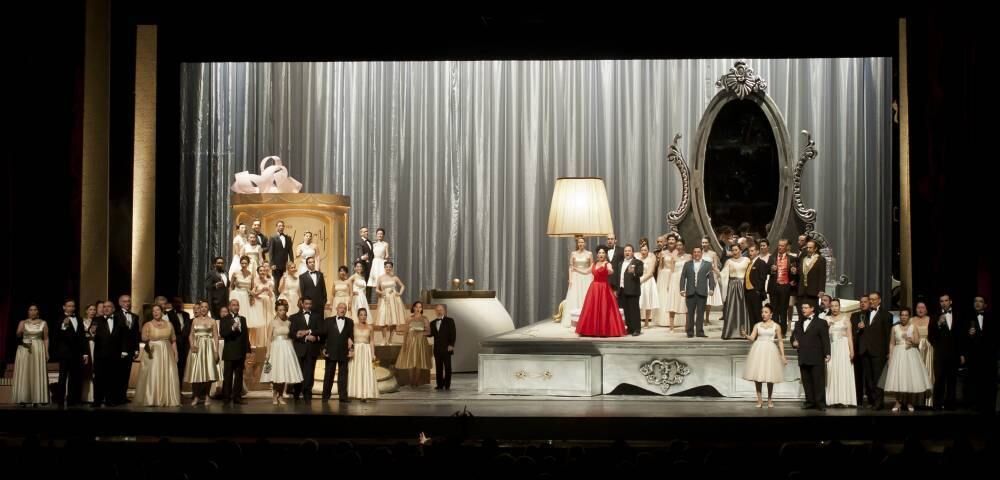 La escenografía de Landin tal como se vio en el Teatro del Bicentenario (San Juan).