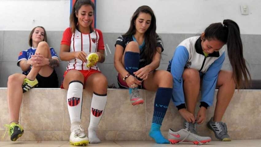      Fútbol Femenino. / LOS ANDES.    
