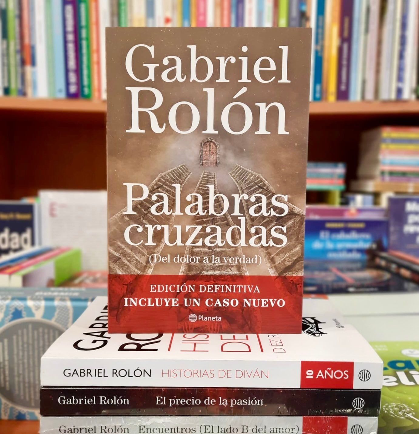 Seis son las historias que Gabriel Rolón nos retrata narrativamente en este libro, reeditado diez años después de su lanzamiento.