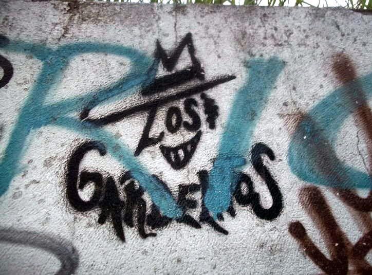 
    El tema de Gardelitos aborda la problemática de género con tres historias de fondo.
   