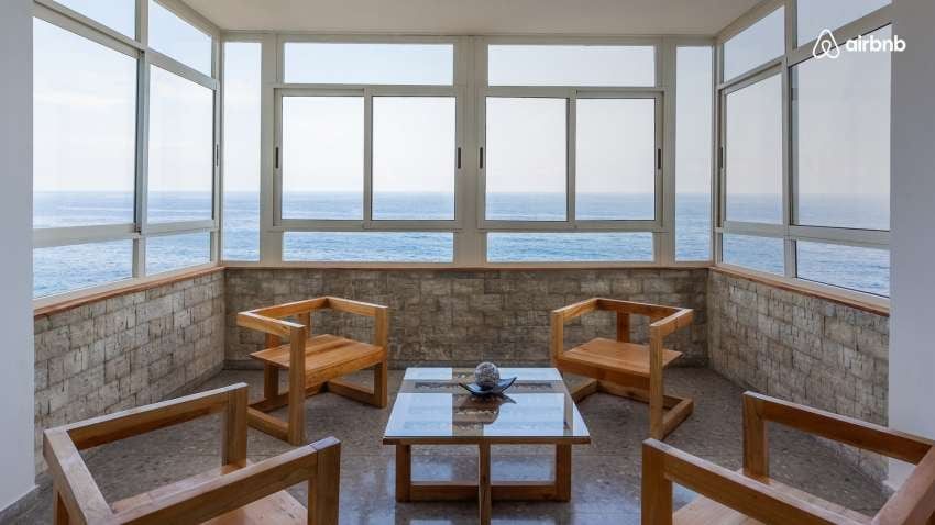 
    Casa de mar, La Habana, Cuba.
   