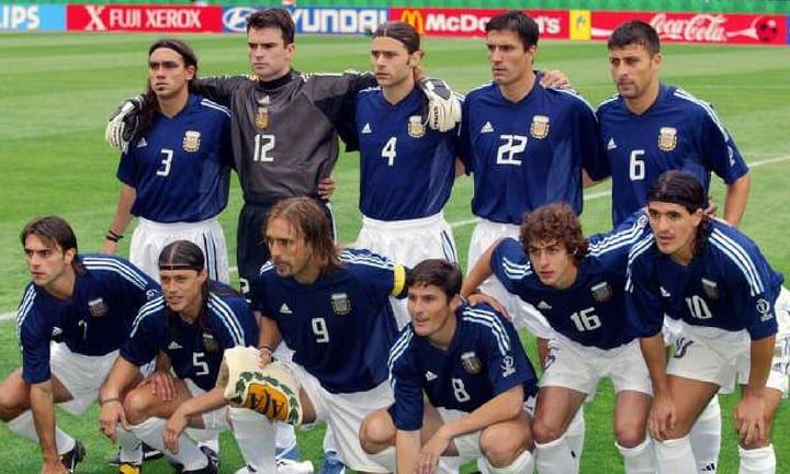 El equipo argentino que igualó 1-1 ante Suecia y dijo adiós del Mundial 2002. / archivo