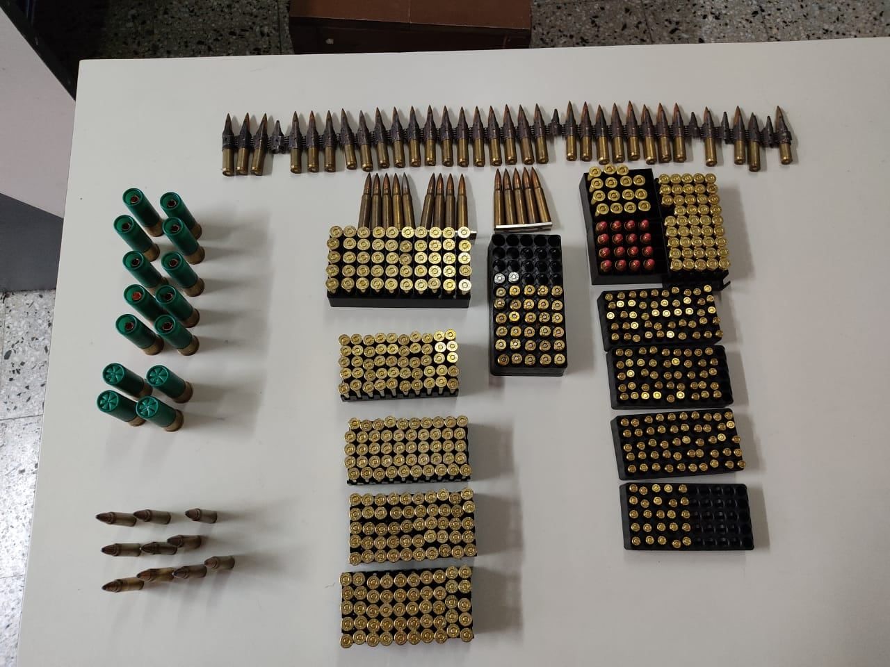 Los cartuchos secuestrados. /Ministerio de Seguridad