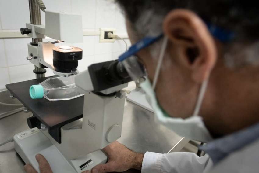 Desde hoy habrá que pagar $4.000 de coseguro también a los bioquímicos