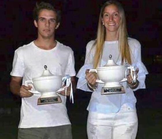 
    Benenati y Dalera, con el premio mayor. / Gentileza.
   