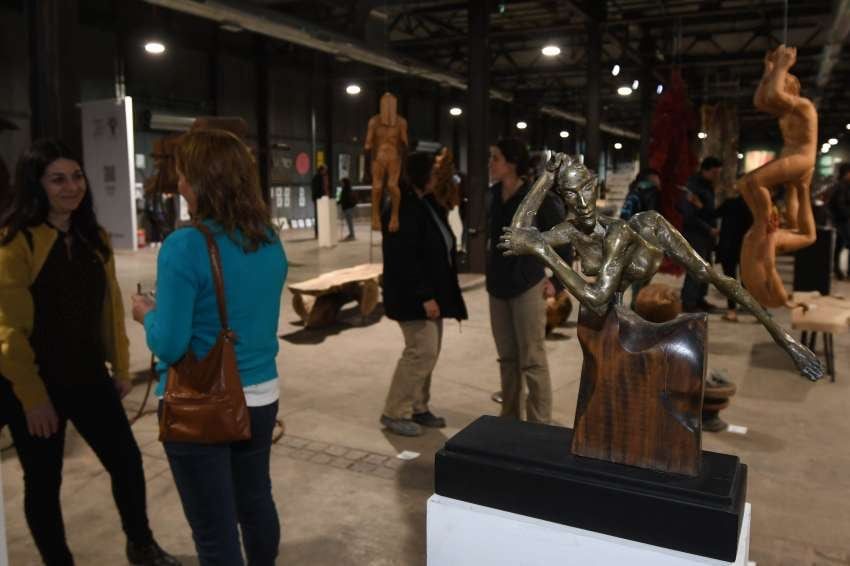 
Multitudinario. La feria se convirtió en un suceso de público. | Marcelo Rolland / Los Andes
   