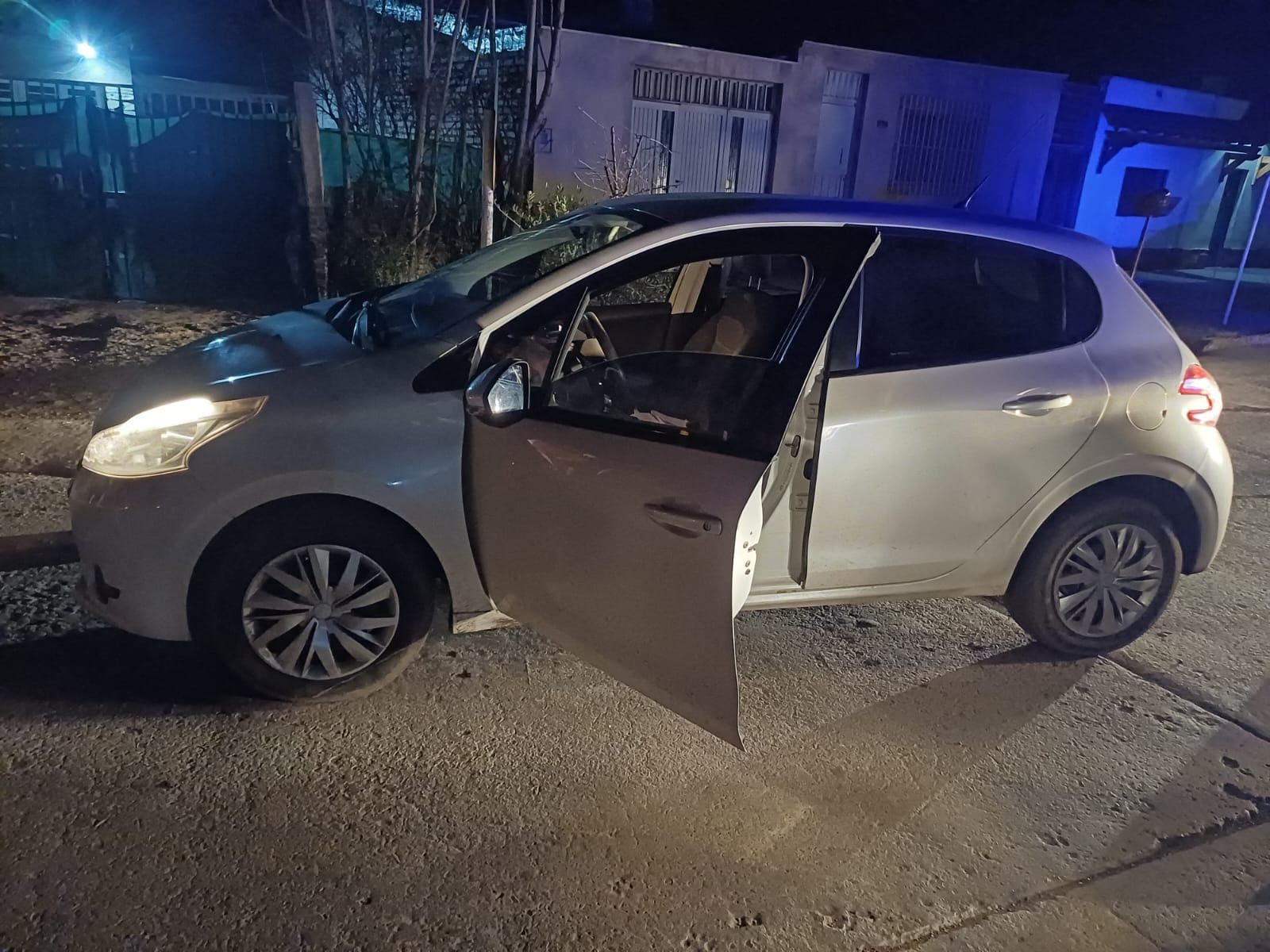 El auto robado en Guaymallén (Ministerio de Seguridad)