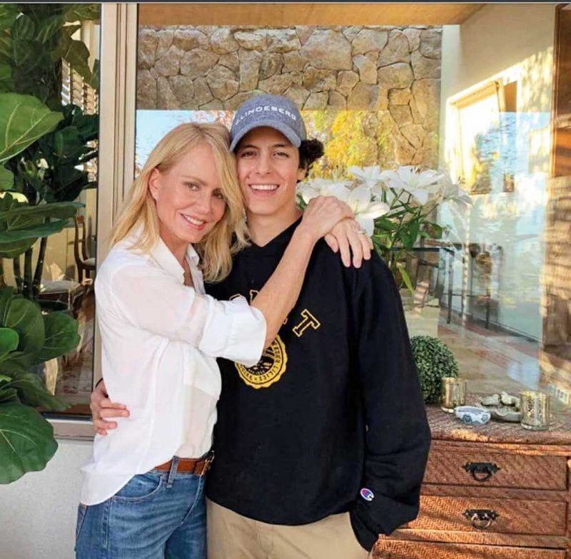 Cecilia Bolocco junto a su hijo, Máximo