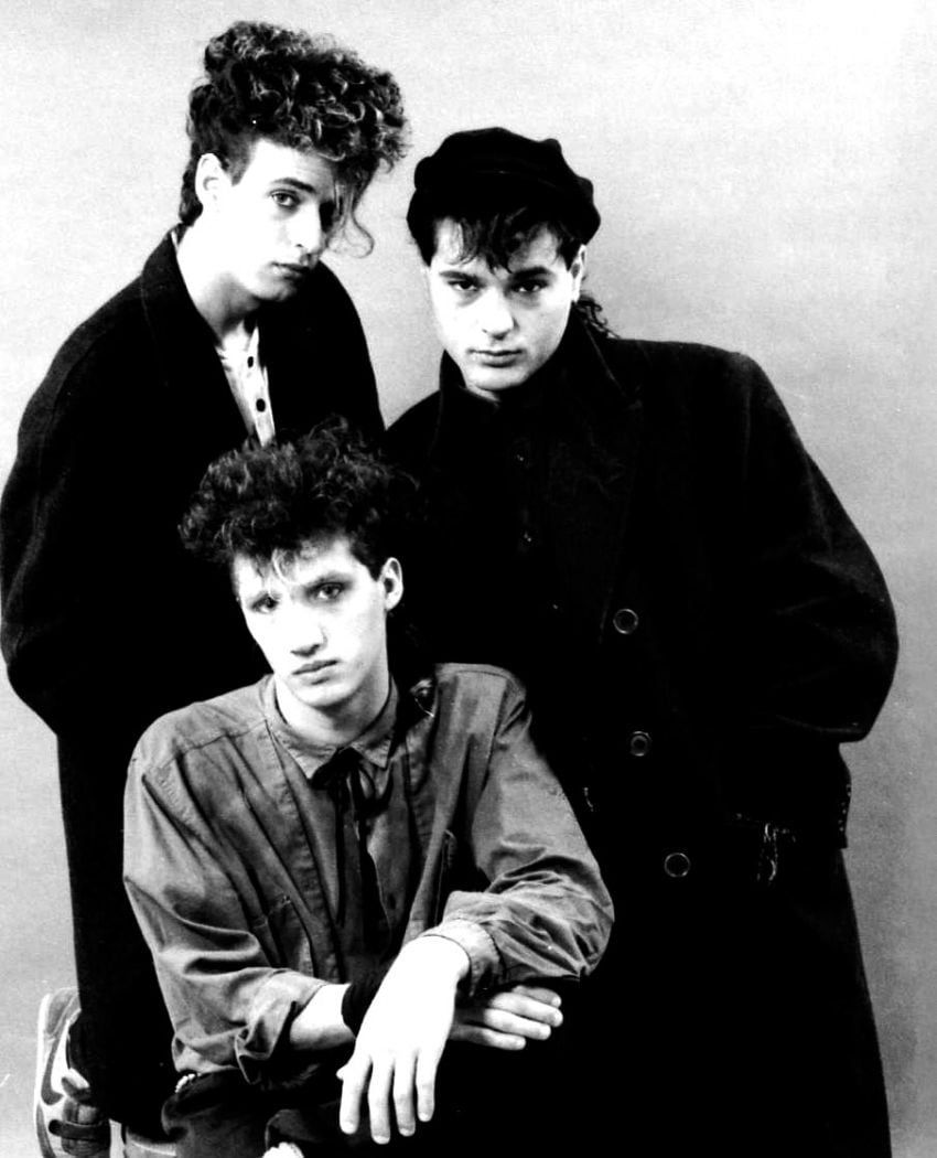 
    Junto a Zeta Bosio y Charly Alberti, formó la banda en 1982.
   