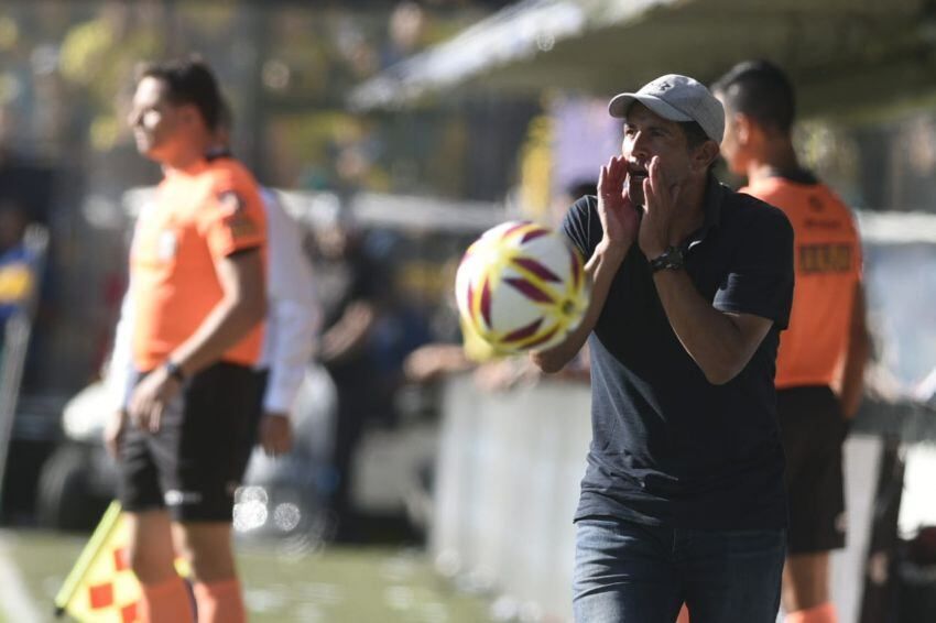 El DT Gómez aún no ha sumado unidades en su conducción | Télam