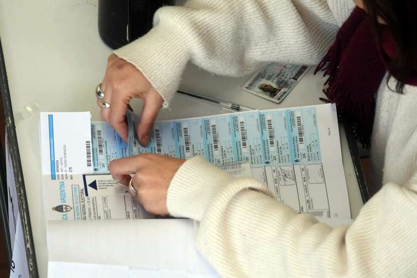 En la mañana hubo escasos votantes. | José Gutiérrez / Los Andes