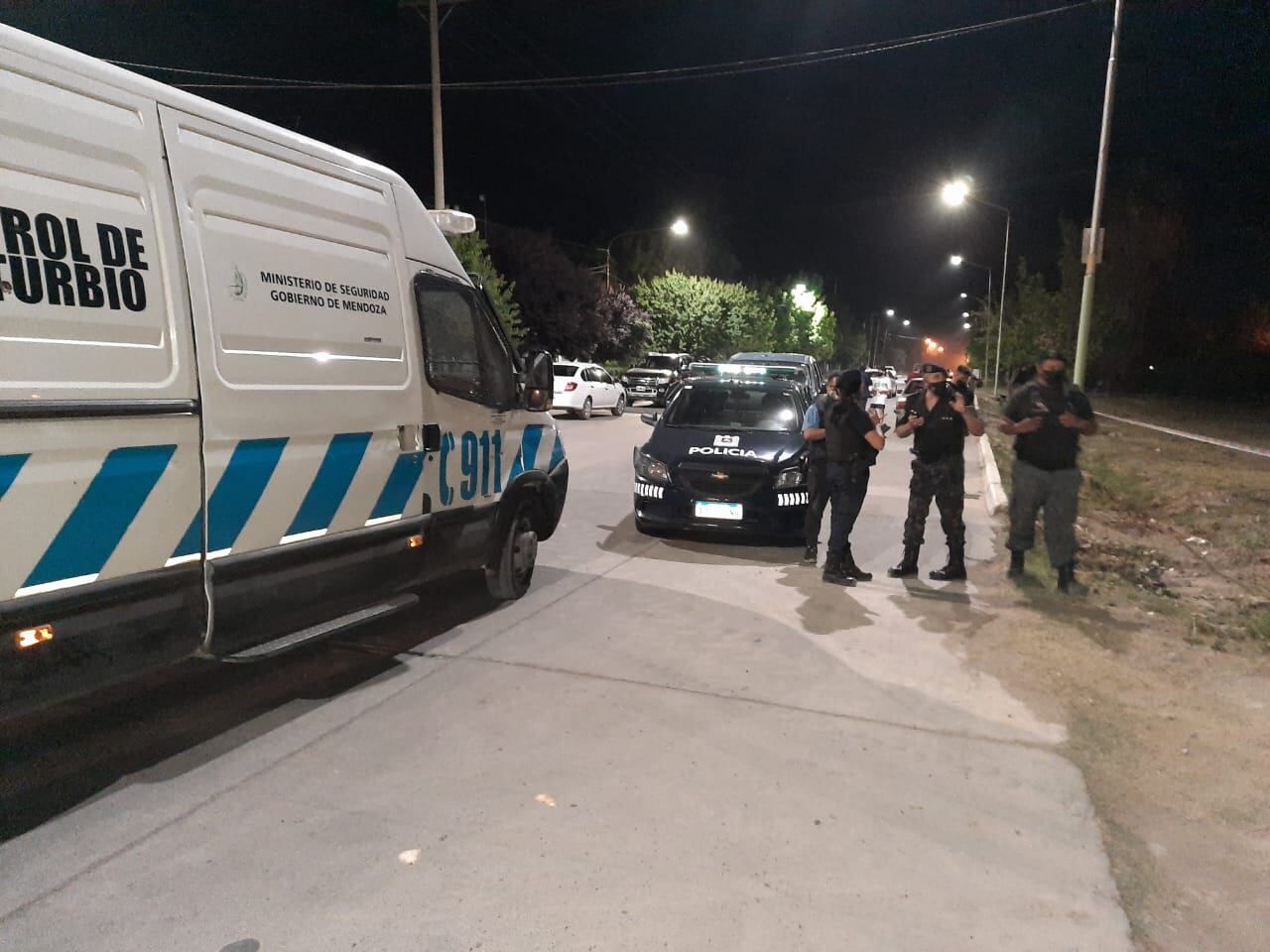 El procedimiento policial en la noche de este jueves en el Este.