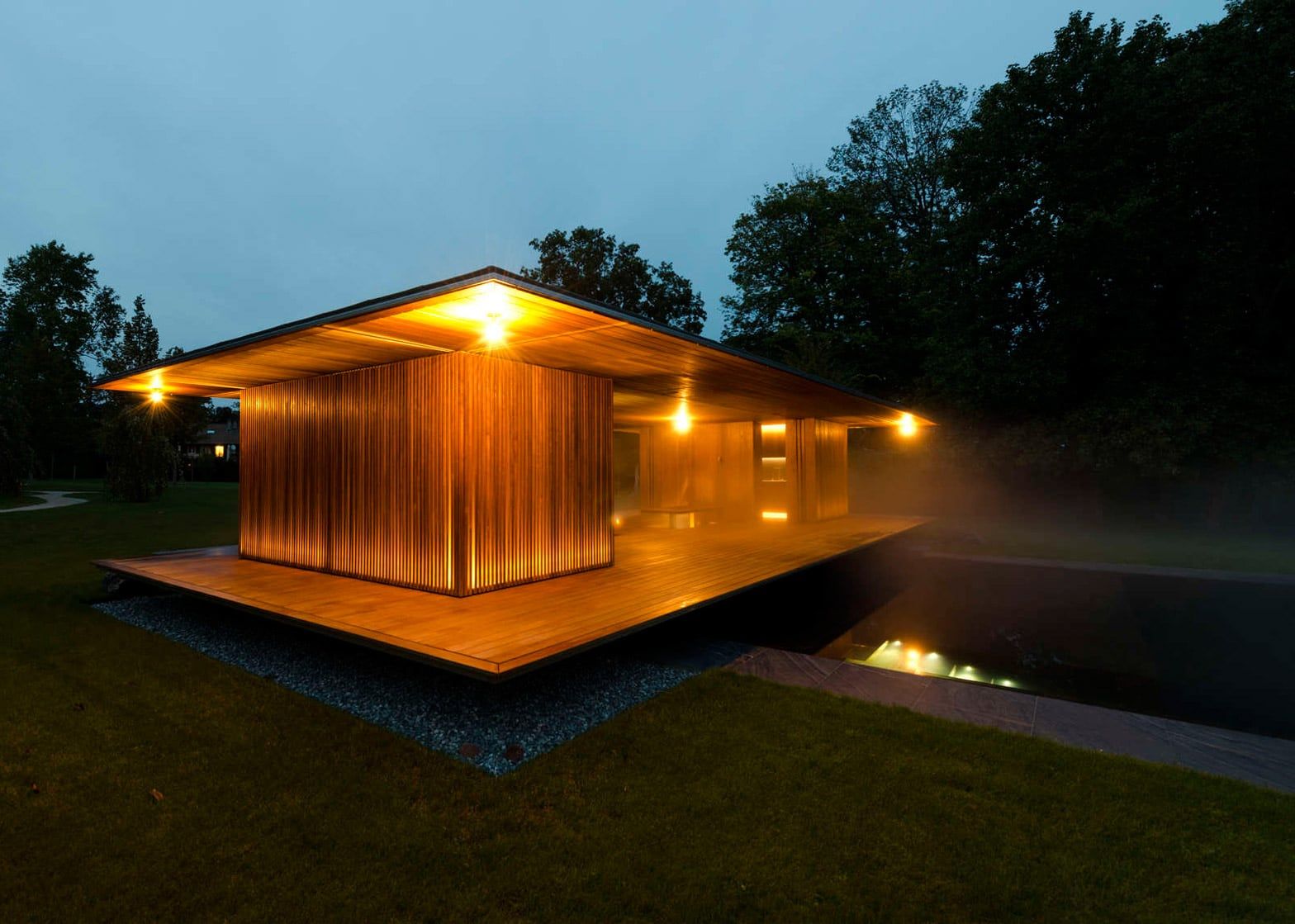 El Pabellón de Meditación y Jardín. Creado por GM Architects