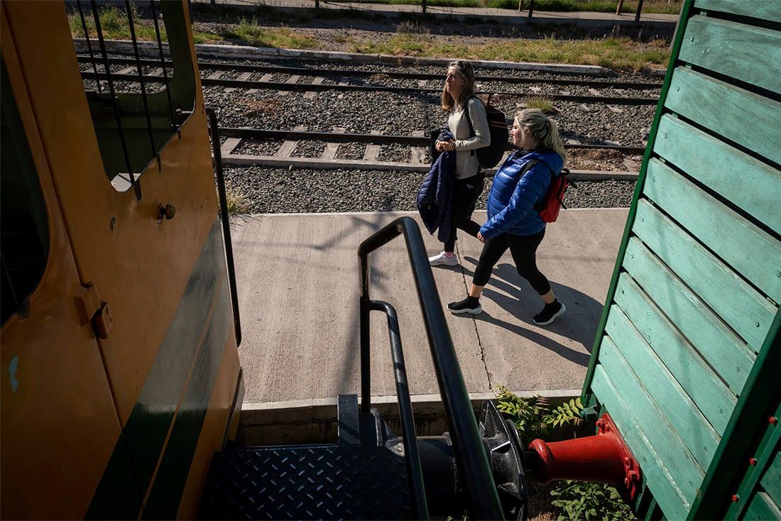 Museo Tren Cultural de Mendoza, está ubicado en la estación Mendoza de la ciudad, funciona los sábados de 9 a 13hs.Roberto Bocanegra en el encargado del lugar Foto: Ignacio Blanco / Los Andes