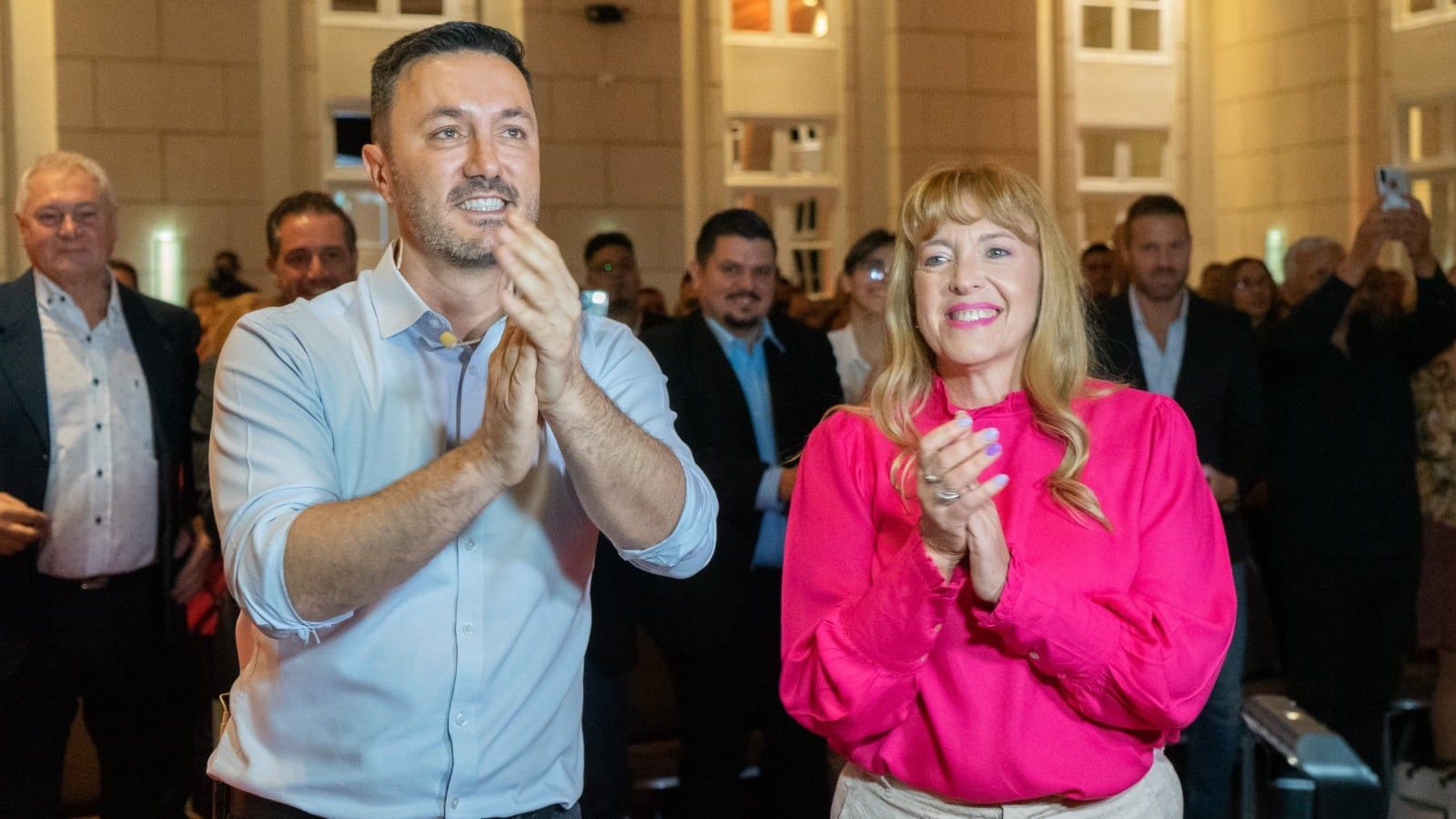 Luis Petri y Patricia Giménez en la presentación oficial de los precandidatos.