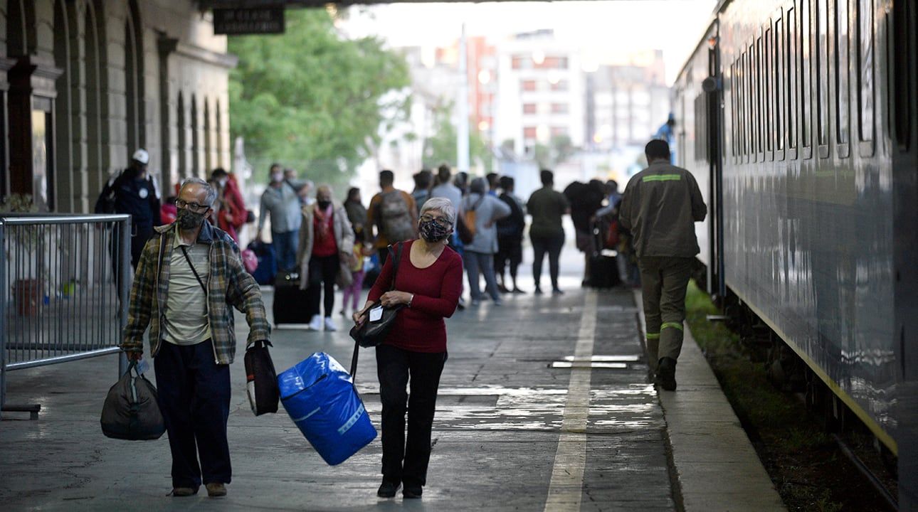 Más de 31 mil argentinos y argentinas utilizarán el tren para visitar las ciudades turísticas de las provincias de Buenos Aires, Santa Fe, Córdoba, Santiago del Estero y Tucumán. 
