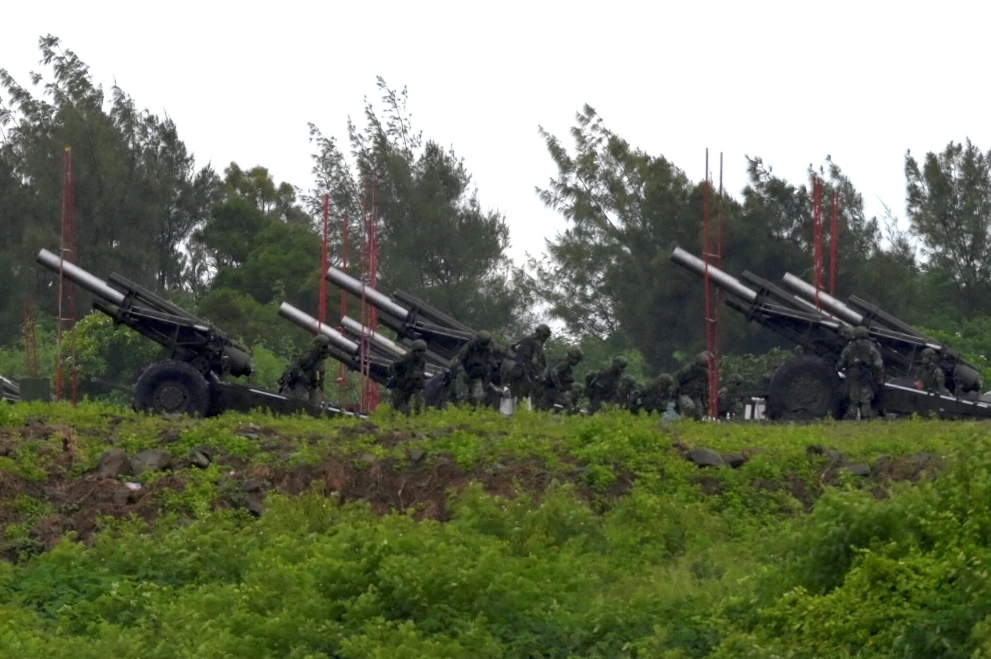 Taiwán denunció  que China realiza mamniobras militares para preparar una invasión. AP