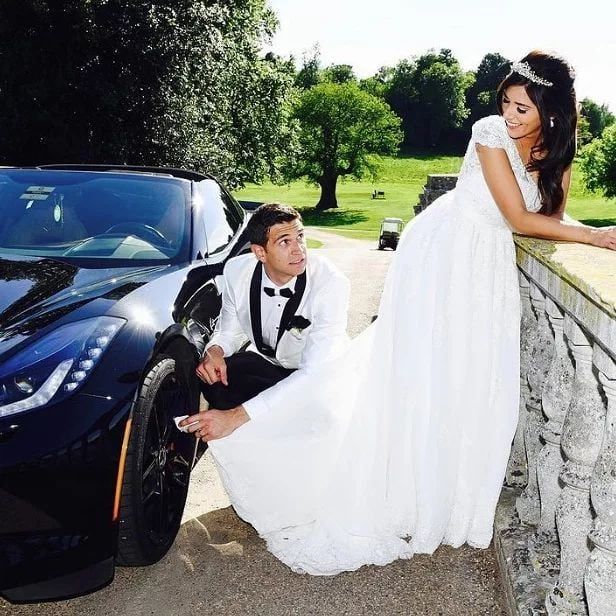 Así es la lujosa mansión del Dibu Martínez y su esposa.