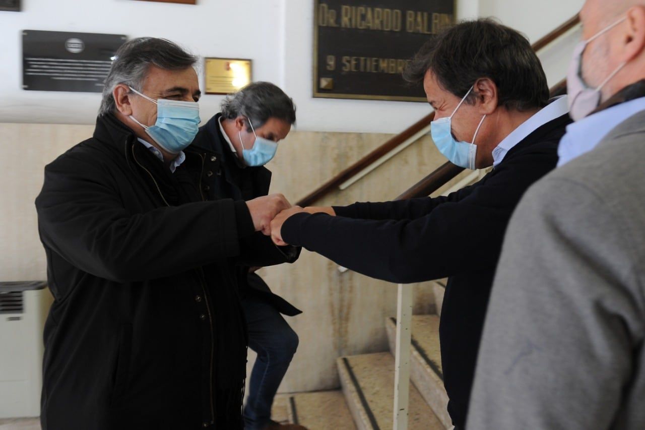 Facundo Manes y Mario Negri en el comite nacional de la UCR