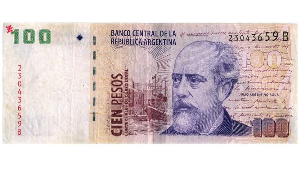 BILLETE DE 100 PESOS. En una imagen de archivo (La Voz/Fotomontaje).