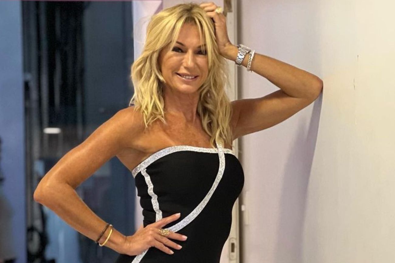 Yanina Latorre desfiló por las calles de Corrientes.