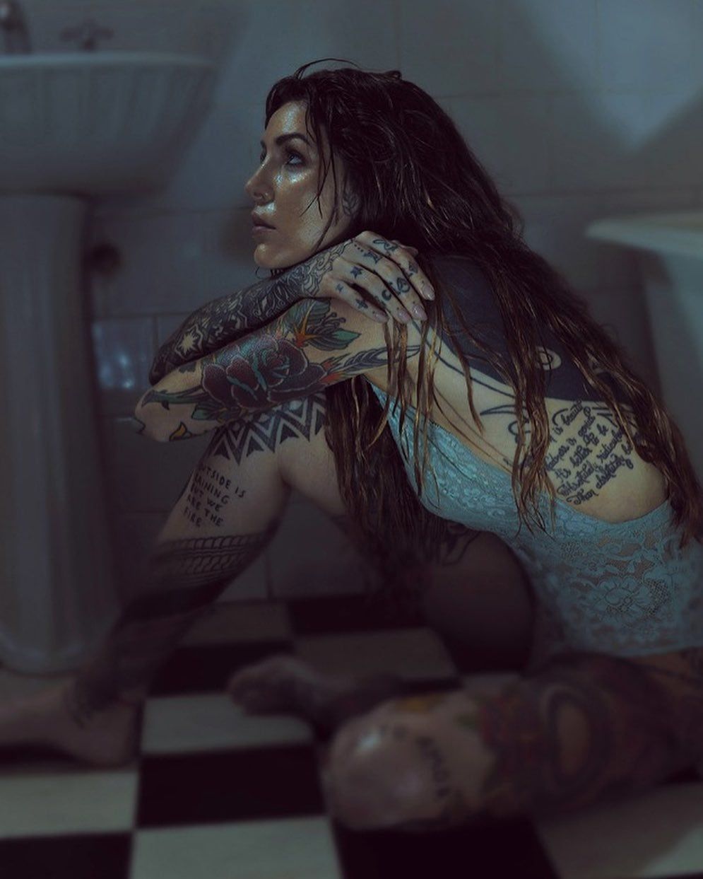 Cande Tinelli enamoró con sus fotos artísticas.