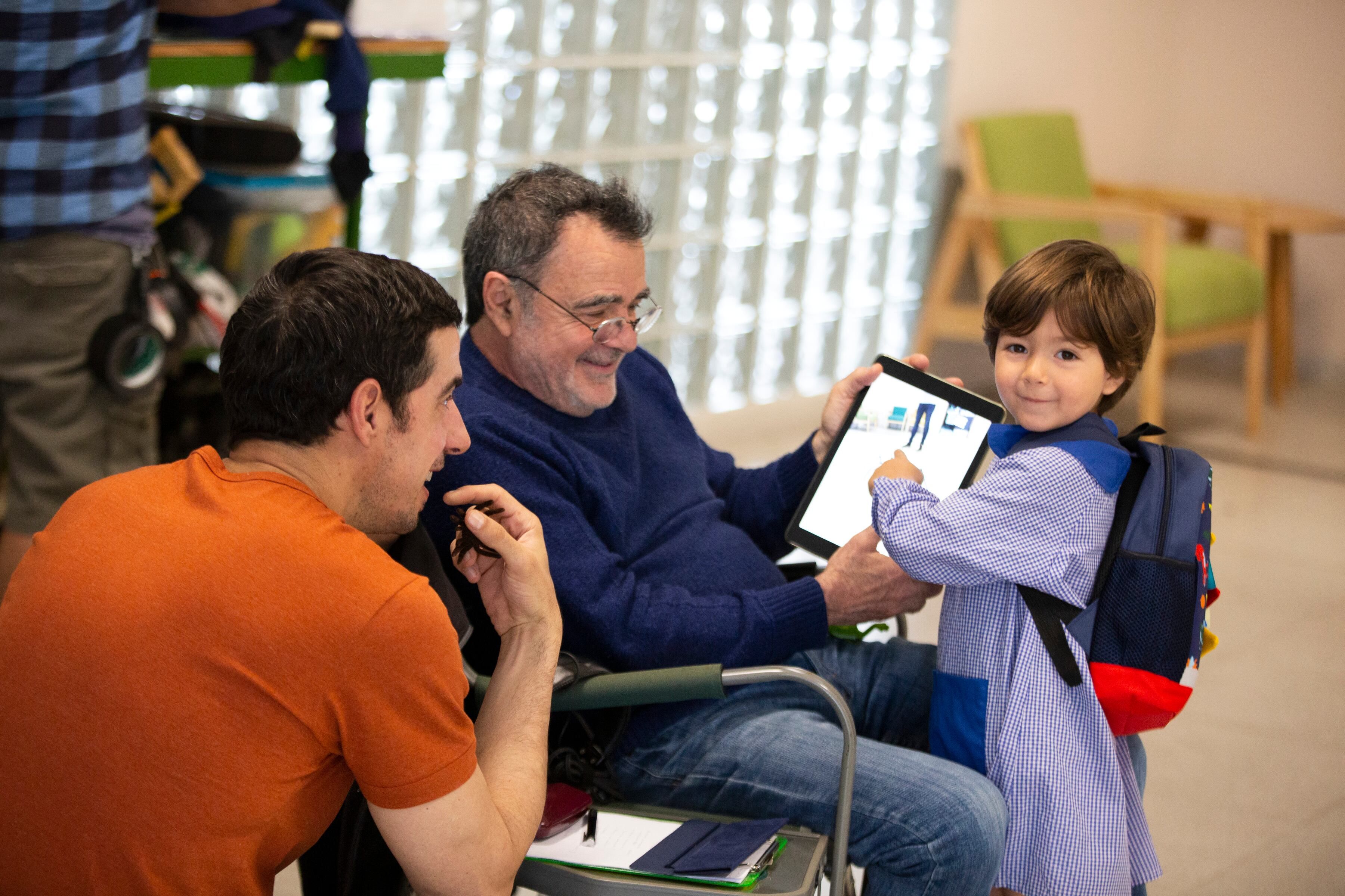 Sorín junto a su nieto y a Esteban Lamothe.