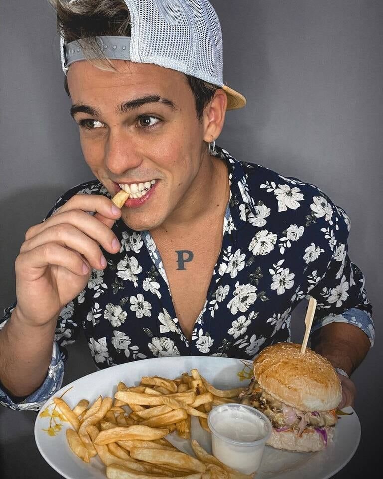 El concursante de Gran Hermano 2016 fue uno de los galas y ahora se dedica a las redes sociales.