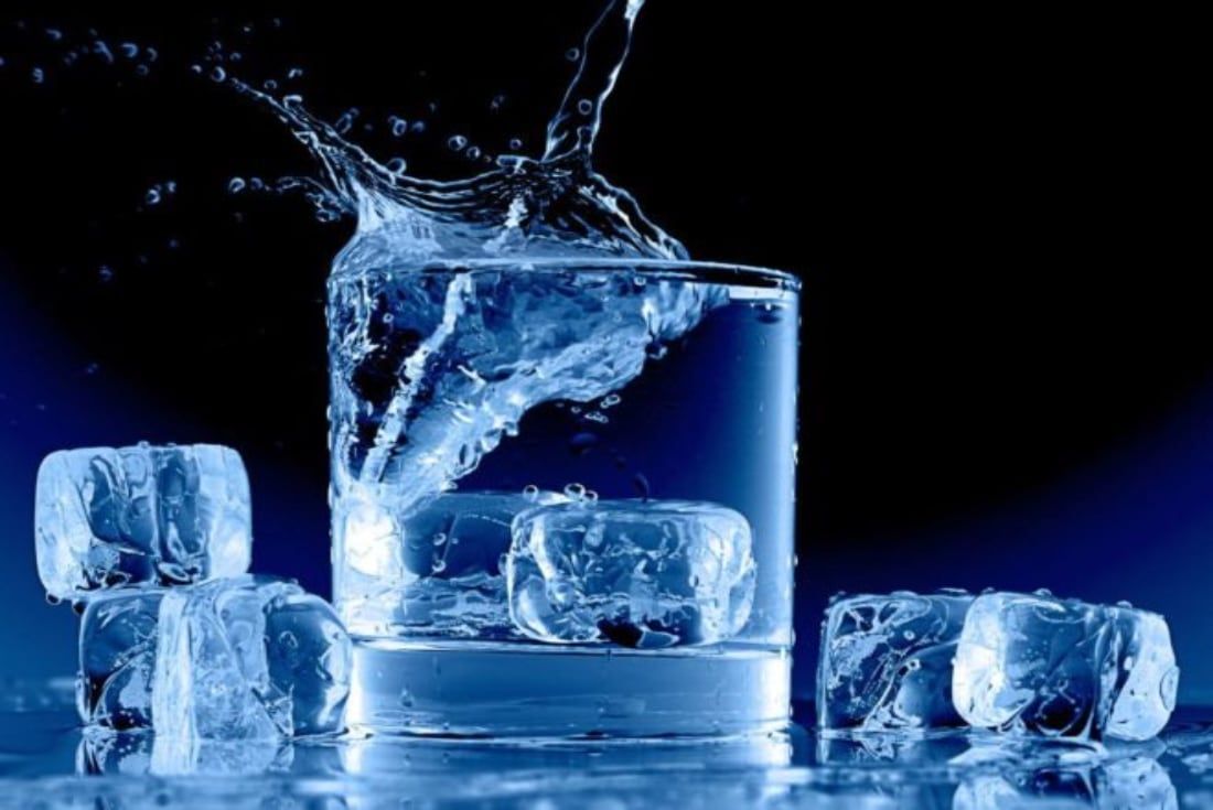 ¿Qué pasa si uno mastica hielo?