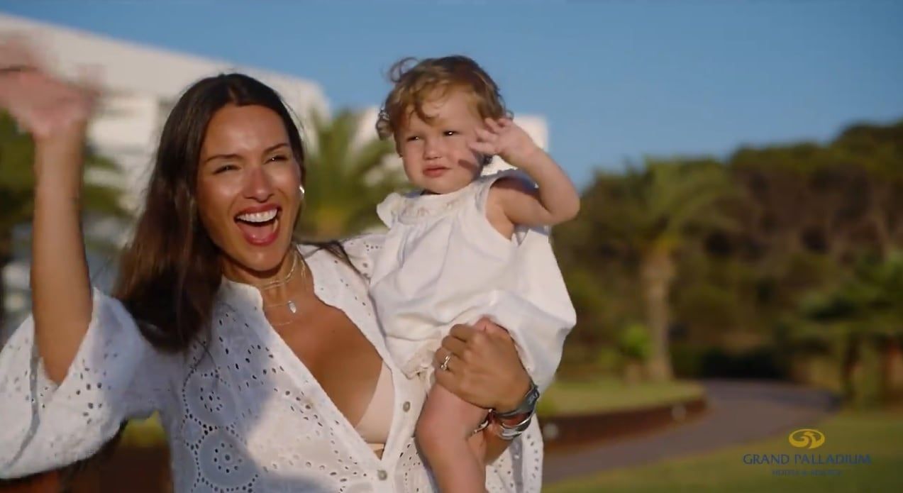 El cumpleaños de Ana, la hija de Pampita y Roberto García Moritán, en Ibiza.