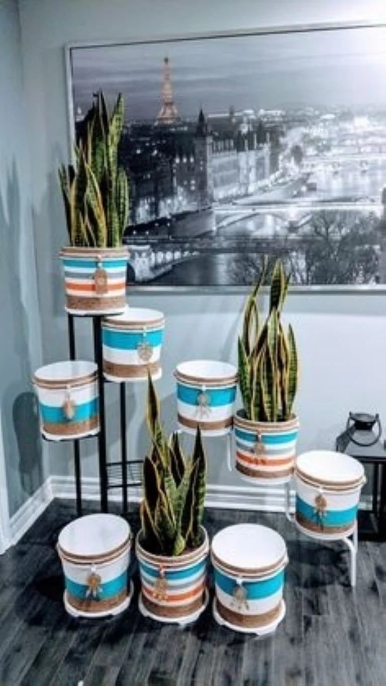 Los baldes de pintura pueden ser reutilzables de diferentes maneras.