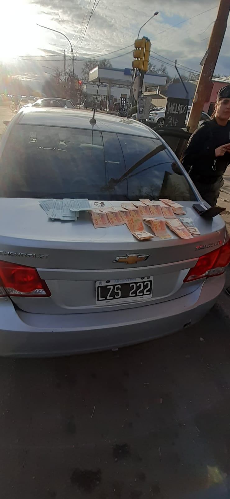 El procedimiento policial por estafas en San Rafael.