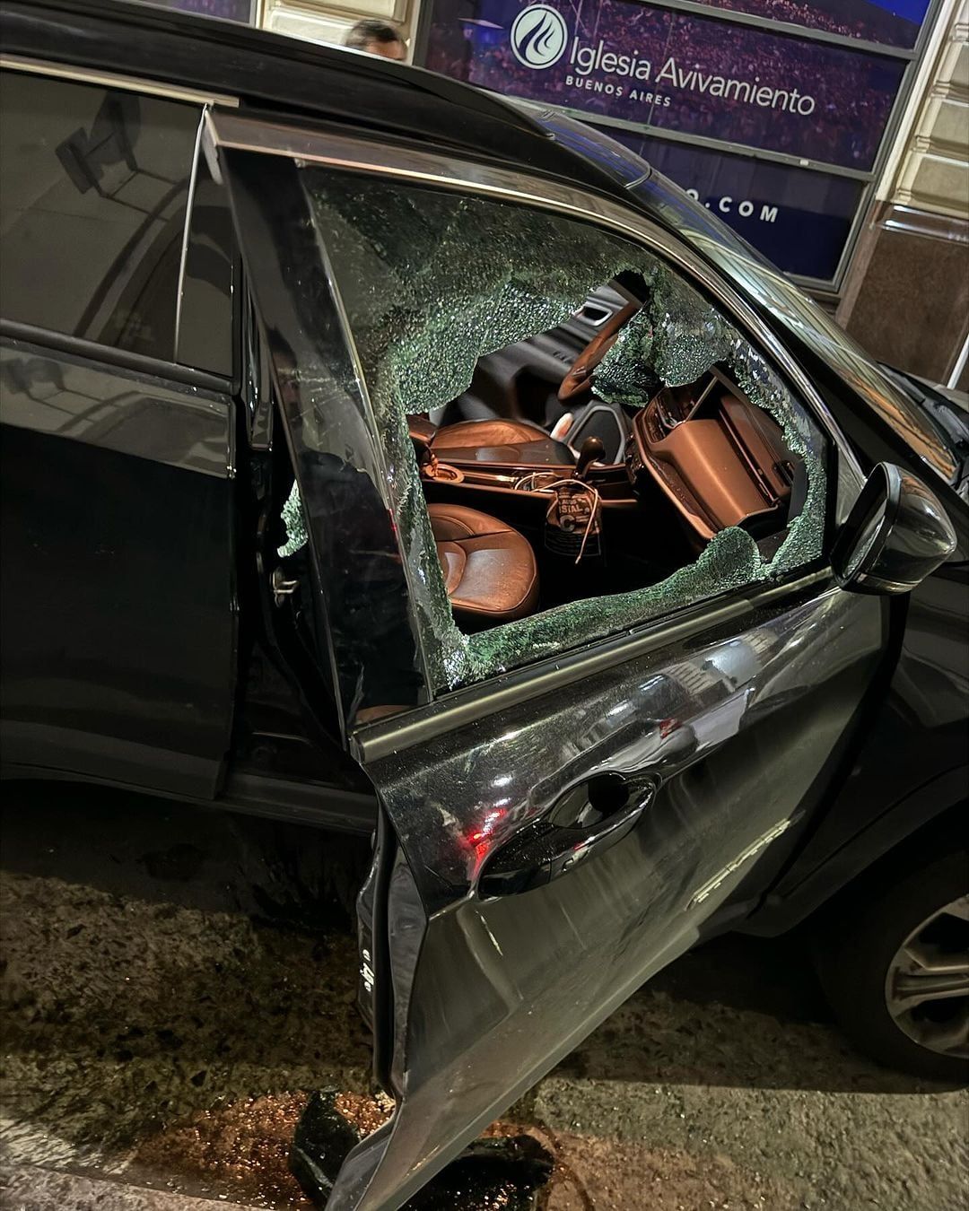 El violento robo que sufrió Virginia Gallardo. Gentileza Instagram.