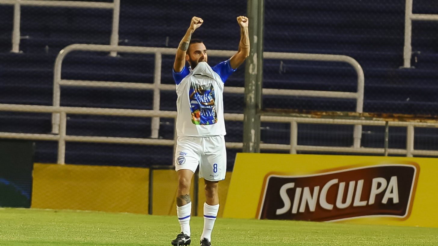 Tesuri ya está en Tucumán para cerrar su llegada a Atlético.