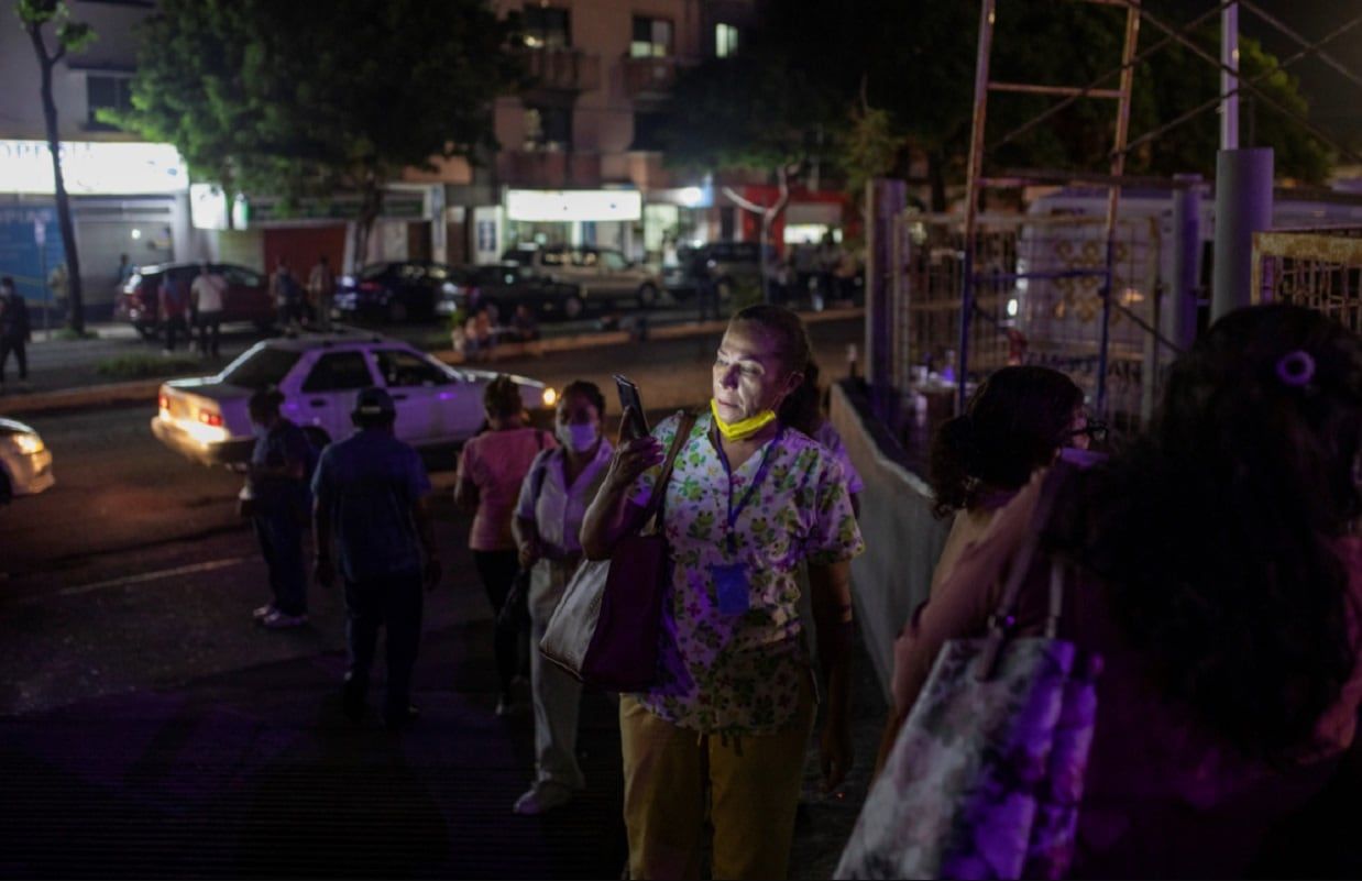 Preocupación de la gente tras el sismo con epicentro en Acapulco (AP) -
