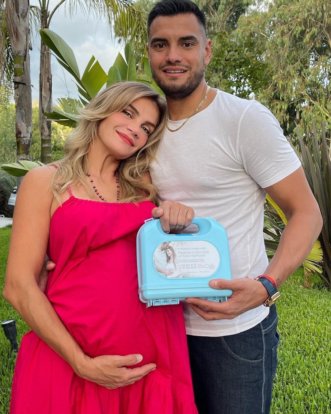 La ex vedette publico en instagram cual sera el sexo de su futuro hijo