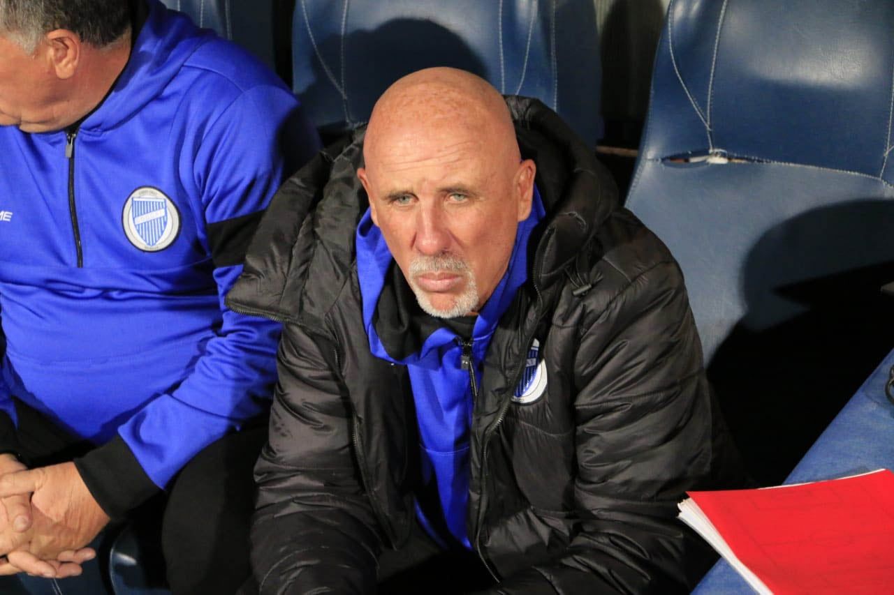 Daniel Oldrá, DT interino de Godoy Cruz Antonio Tomba. / CDGCAT