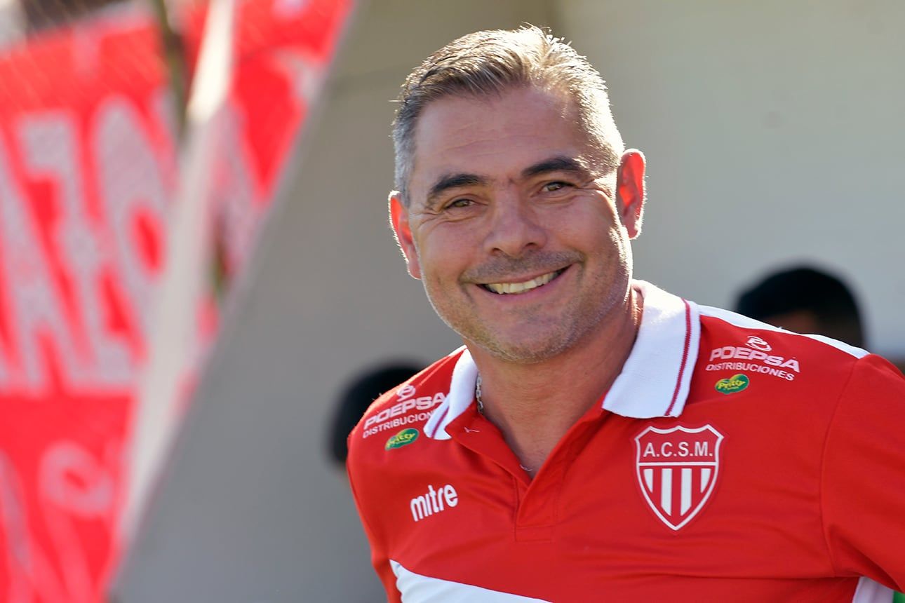 Toti Arias, el DT del Atlético San Martín. / Orlando Pelichotti