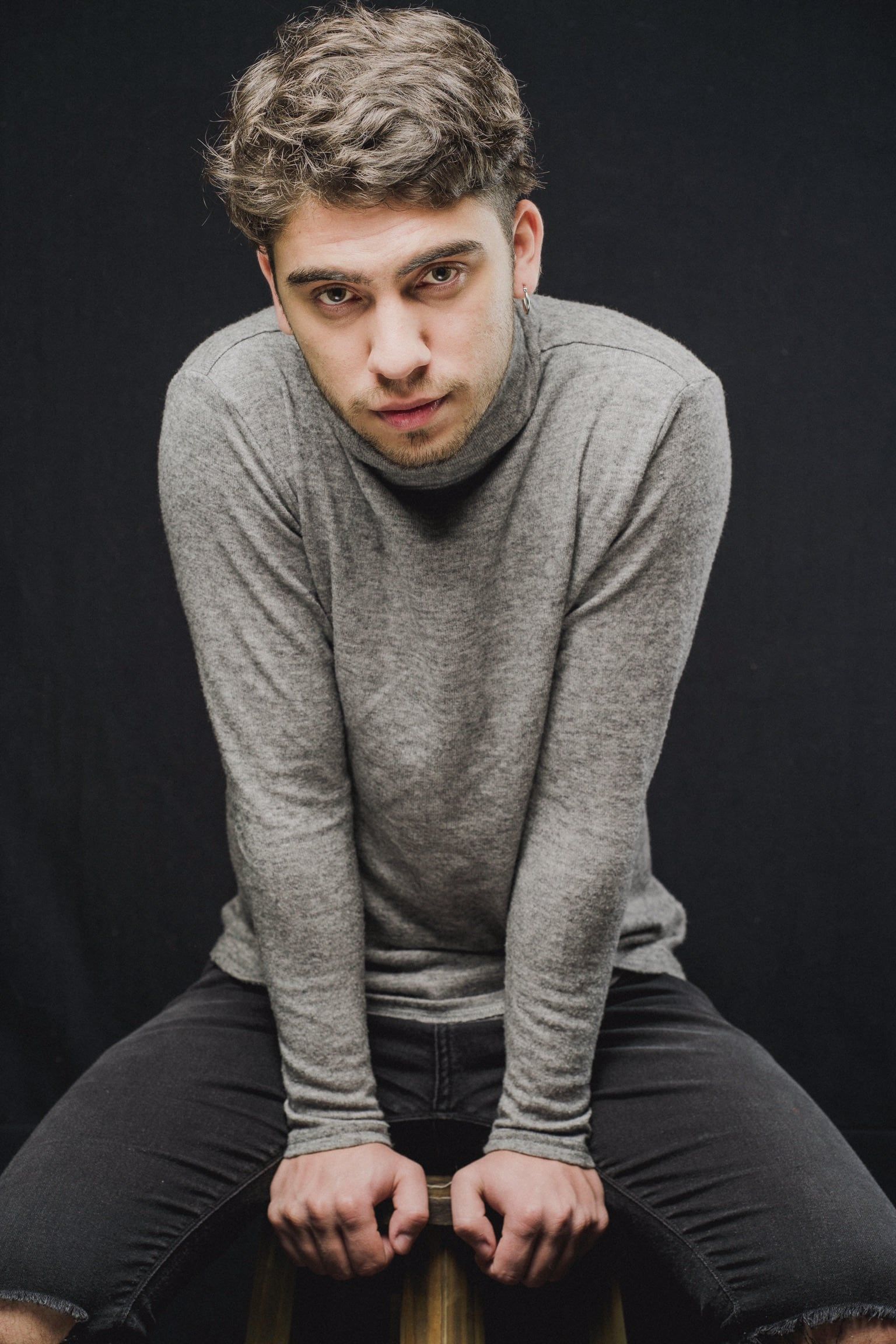 El joven de 22 años formó parte del nuevo elenco de El Marginal, teniendo escenas complejas junto a Ana Garibaldi.