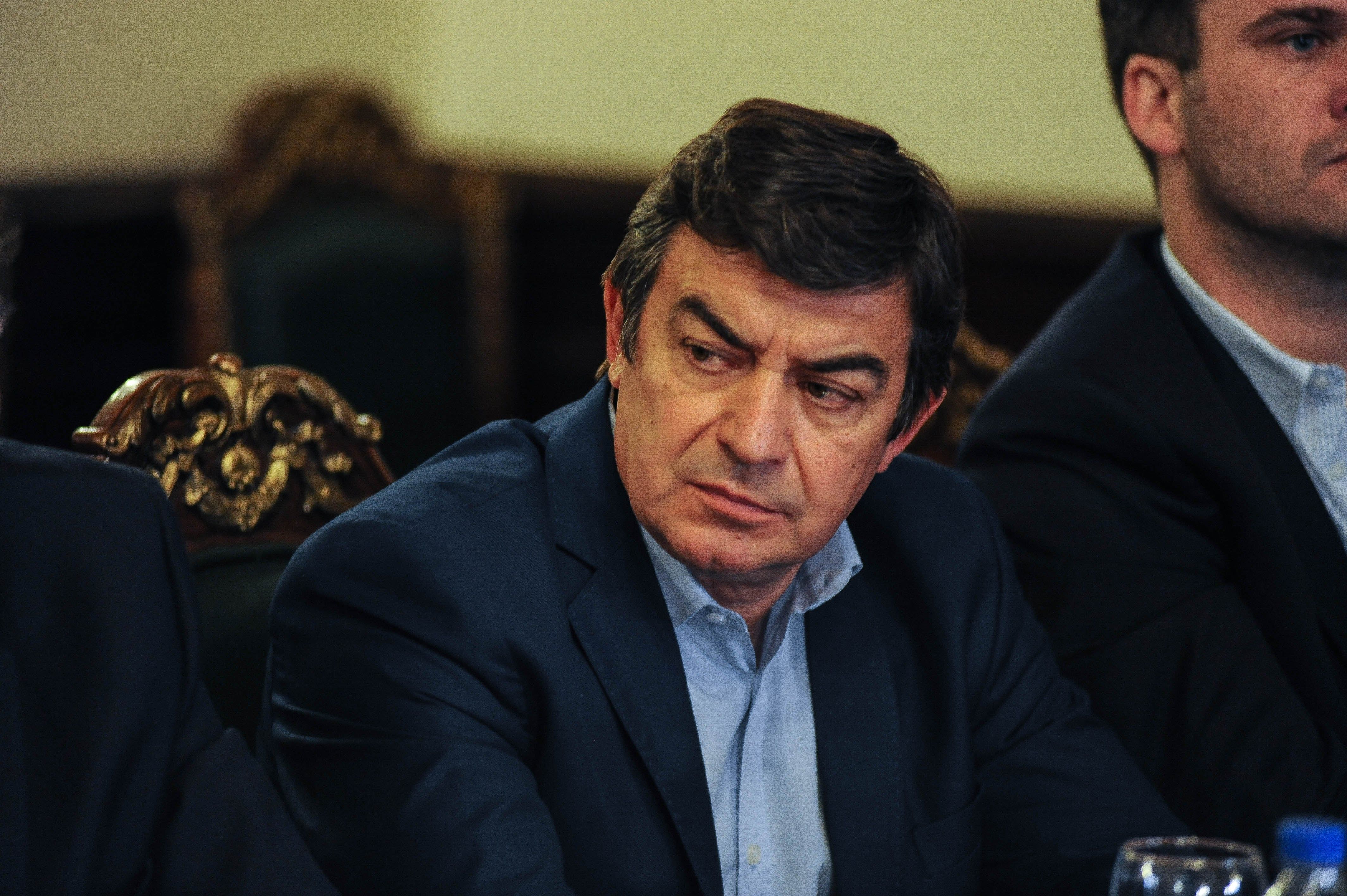 El legisldor del PRO mendocino se sumó al pedido para darle una respuesta a las miles de familias que afirman que no pueden seguir pagando. Foto: Federico López Claro.