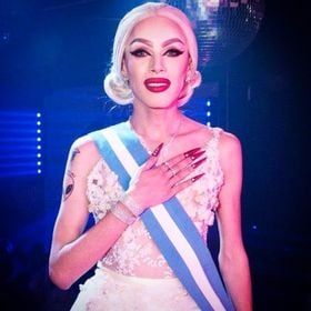 Lady Alutrix, el joven de 22 años que interpretará a Eva Perón y cantará el Himno Nacional en la casa de Tucumán.