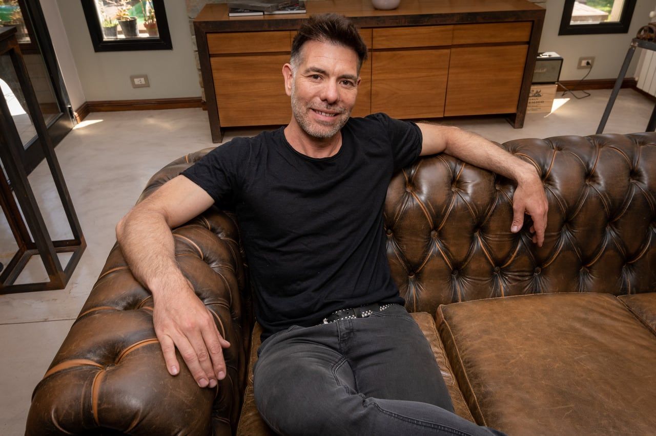 Jorge Carnino se inspira para sus esculturas en la mitología y la historia. 
Foto: Ignacio Blanco / Los Andes 