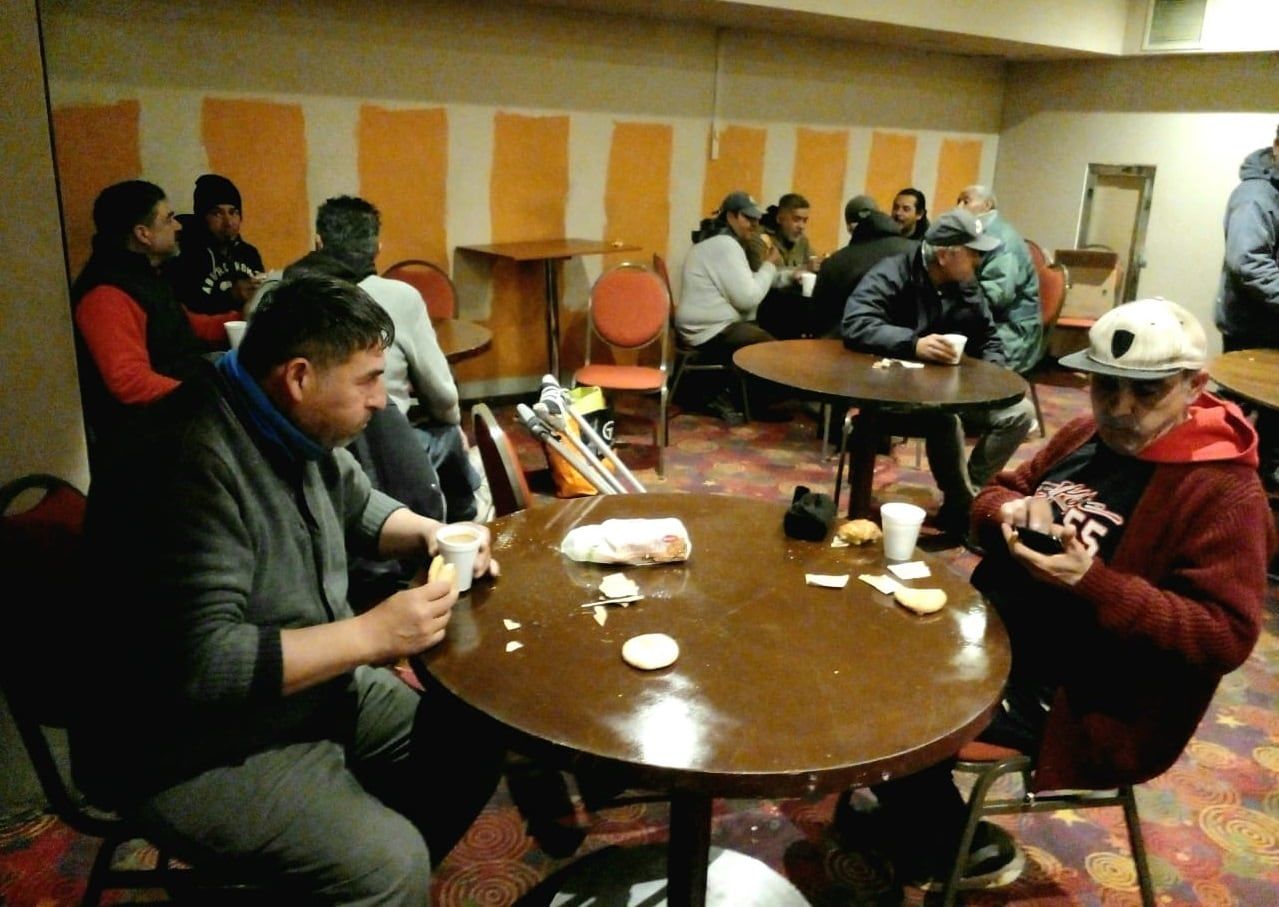 Personas en situación de calle tienen un nuevo refugio para las noches de invierno en Mendoza