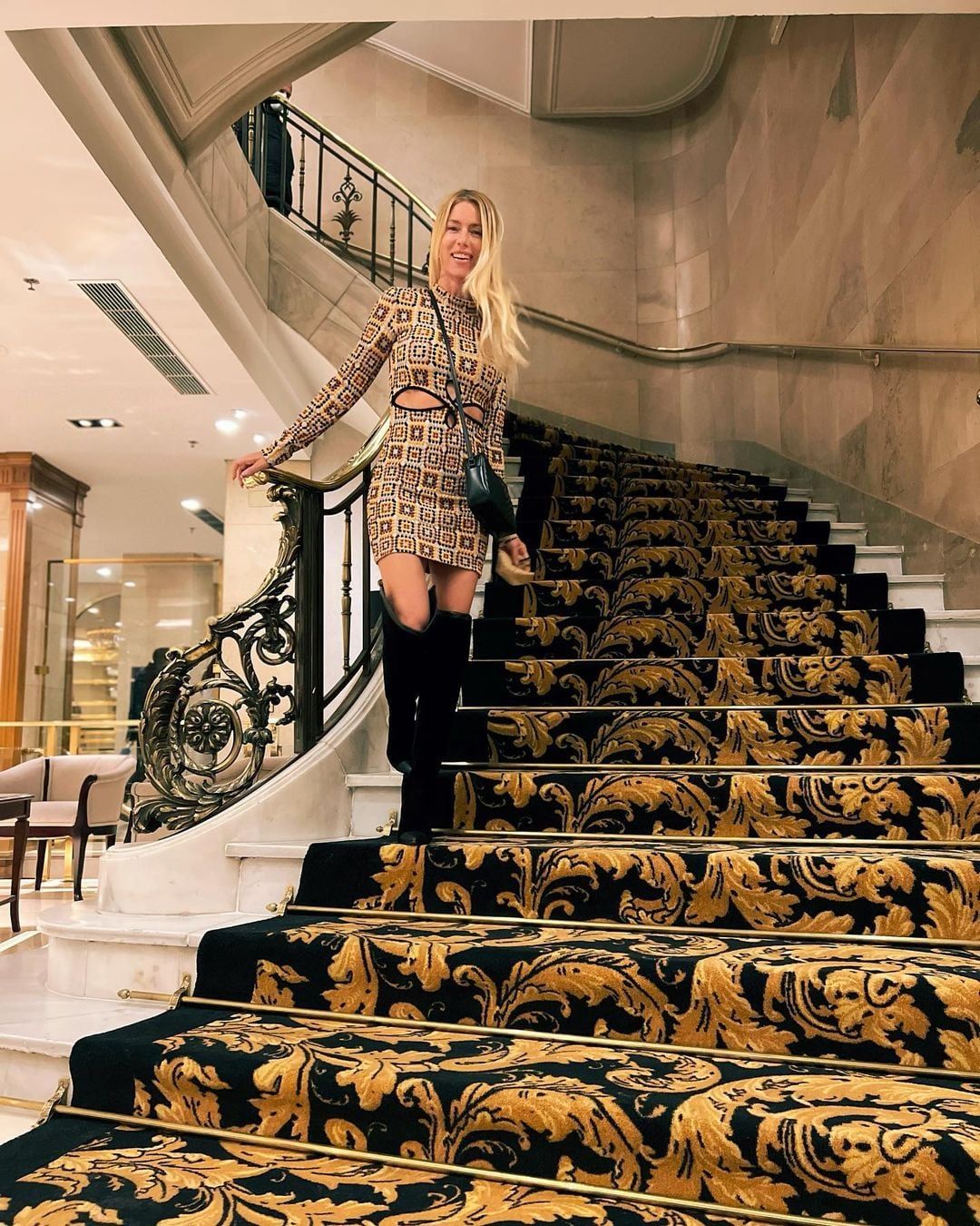 La modelo fue dura contra las críticas que recibió por estar de viaje en Europa sin sus hijas.