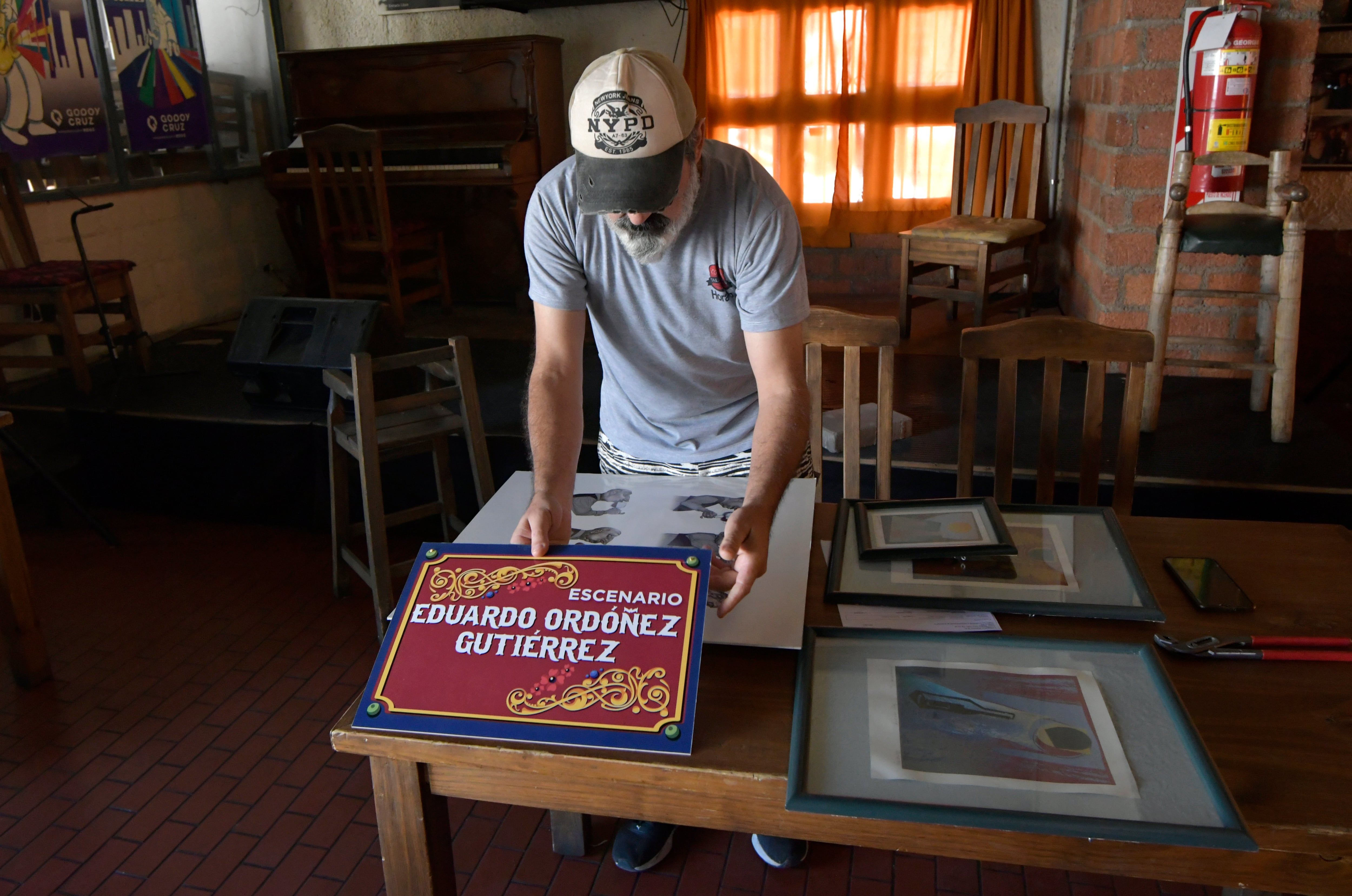 Horacio Clerici, ex concesionario, sueña con poder reabrir el ícono gastronómico y cultural en otro espacio. Foto: Orlando Pelichotti/ Los Andes


