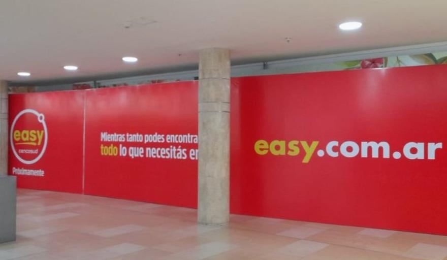El cartel de la cadena especializada en artículos de la construcción, dominó la visual del espacio que ocupó Falabella en la planta baja del shopping.