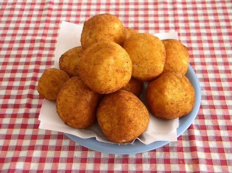 La receta de las croquetas de jamón y queso más crujientes